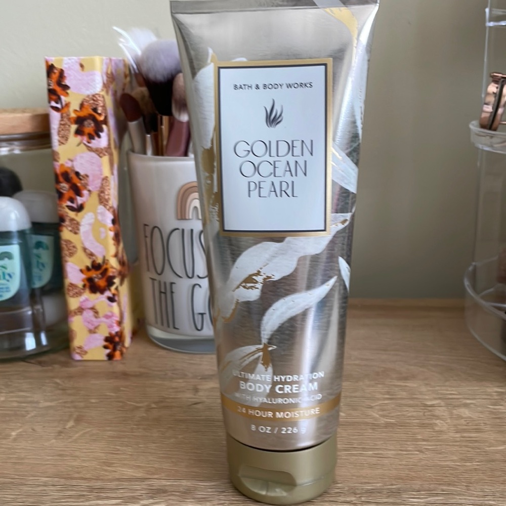 New Golden Ocean Pearl body cream from Bath and Body Works